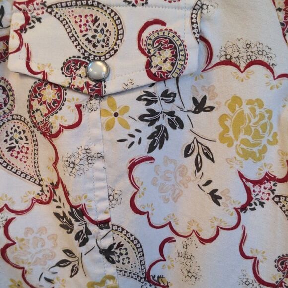 Caslon Western Women's Rodeo Shirt w/Pearl Buttons - Picture 5 of 12